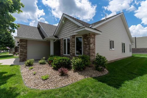 2880 126th Ave Nw, Coon Rapids, MN, 55448-2500 | Card Image