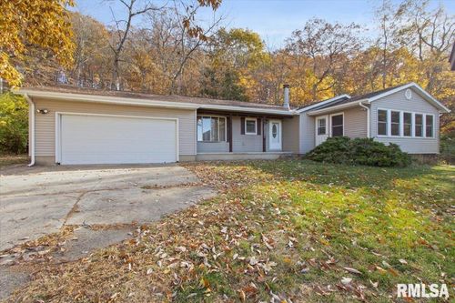 678 Banta Rd, Lowpoint, IL, 61545-9750 | Card Image