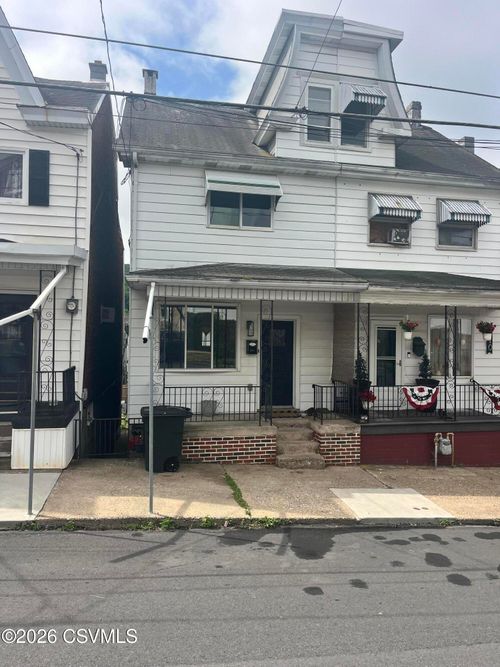 208 W 4th St, Mount Carmel, PA, 17851-1942 | Card Image