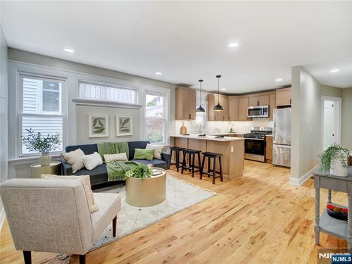 58 Laurel Ave, Irvington, NJ, 07111-1921 | Card Image