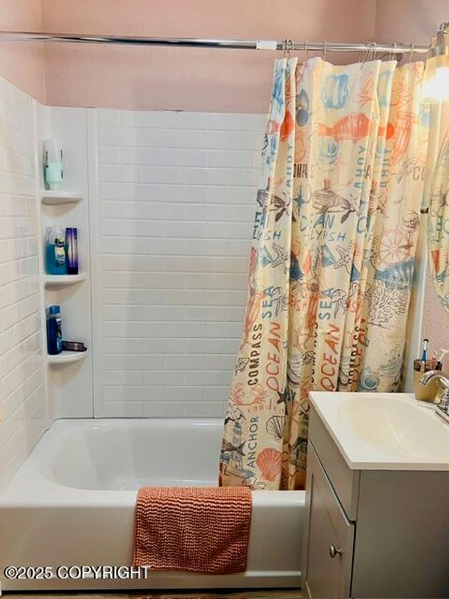 1st Bathroom | Image 30