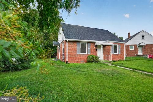 9216 51st Ave, COLLEGE PARK, MD, 20740-1938 | Card Image