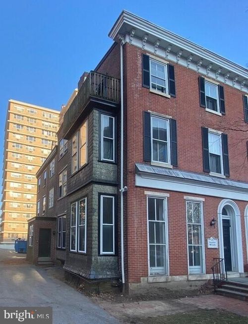 1207 Delaware Ave, WILMINGTON, DE, 19806-4743 | Card Image