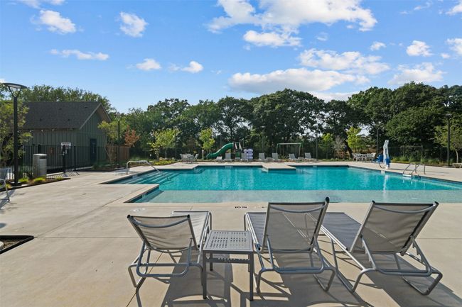 13060 Limestone St, House other with 4 bedrooms, 3 bathrooms and null parking in Providence Village TX | Image 8