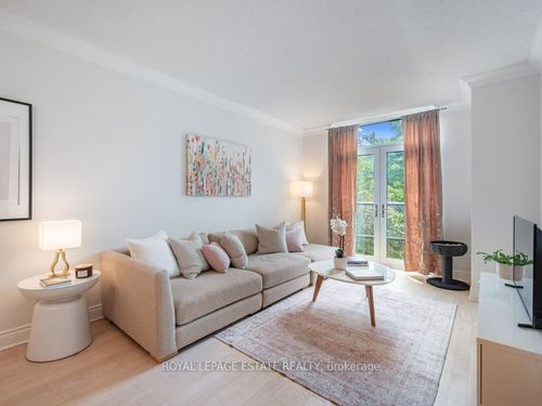 212-10 Delisle Ave, Toronto, ON, M4V3C6 | Card Image