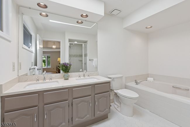 54 Aspen Dr, Townhouse with 2 bedrooms, 3 bathrooms and null parking in Basking Ridge NJ | Image 16