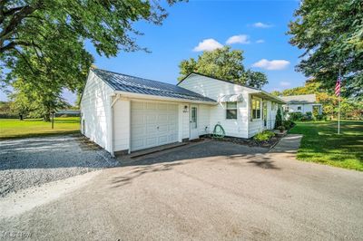 922 Garrison Road, House other with 3 bedrooms, 1 bathrooms and null parking in Ashtabula OH | Image 3