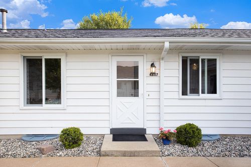 4887 Weston Ave, Kalamazoo, MI, 49006-1371 | Card Image