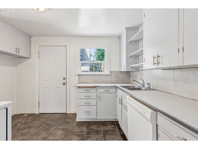 1391 W 5 Th Ave, House other with 3 bedrooms, 1 bathrooms and 1 parking in Eugene OR | Image 11