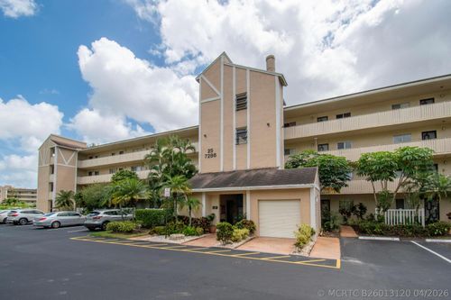 408-7286 Huntington Ln, Delray Beach, FL, 33446-2927 | Card Image