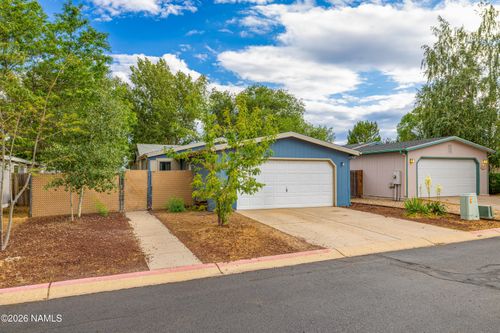 4779 E Lowell Dr, Flagstaff, AZ, 86004-2862 | Card Image