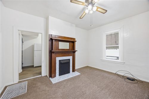 411 Natchez St, Mt Washington, PA, 15211-1805 | Card Image