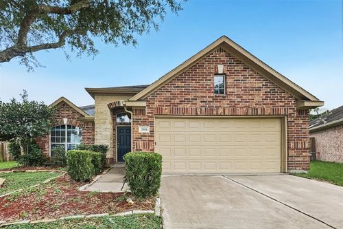 2918 Meridian Bay Ln, Dickinson, TX, 77539-6252 | Card Image