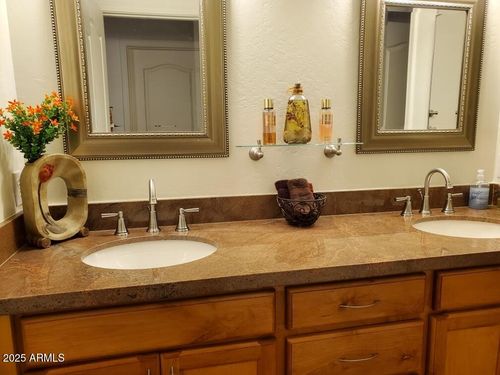 17018 N 44th Pl, Phoenix, AZ, 85032-9310 | Card Image