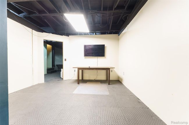 NON CONFORMING 4TH BEDROOM | Image 33