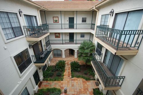 apt-312-1908 San Antonio St, Austin, TX, 78705-5545 | Card Image