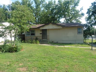 510 W Spencer Street, Home with 3 bedrooms, 1 bathrooms and null parking in Creston IA | Image 1