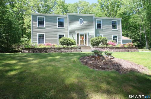 19 Legendary Rd, East Lyme, CT, 06333-1115 | Card Image