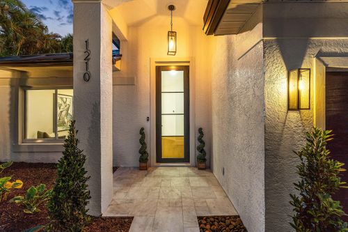 1210 Delray Lakes Dr, Delray Beach, FL, 33444-1758 | Card Image