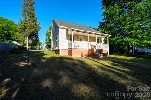 59 Park Cir, Lexington, NC, 27295-1226 | Card Image