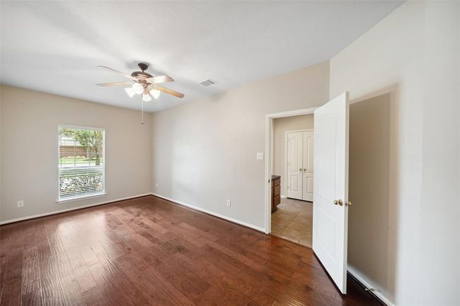 Extra Room | Image 10