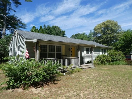21 Beech Bluff Rd, East Freetown, MA, 02717-1300 | Card Image
