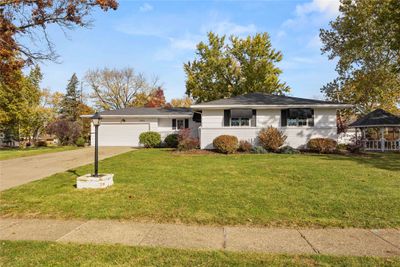 1202 Sw Kenworthy Drive, Home with 3 bedrooms, 1 bathrooms and null parking in Ankeny IA | Image 2