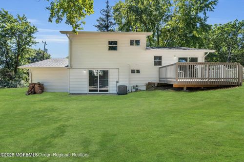 1016 Woodlane Rd, Jackson, NJ, 08527-1511 | Card Image