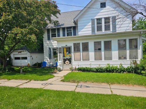 197 S Washington St, Waterloo, WI, 53594-1441 | Card Image