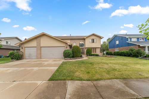 19644 Brookfield Cir, Tinley Park, IL, 60487-7089 | Card Image