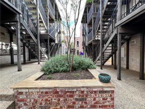 apt-115-6501 E Hill Dr, Austin, TX, 78731-4302 | Card Image