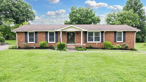 521 Columbus Dr, Hermitage, TN, 37076-1401 | Card Image