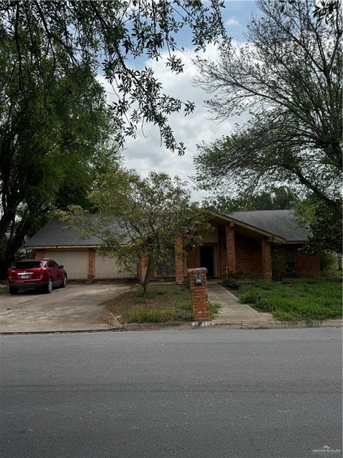 1307 S Ironwood St, Pharr, TX, 78577-6401 | Card Image