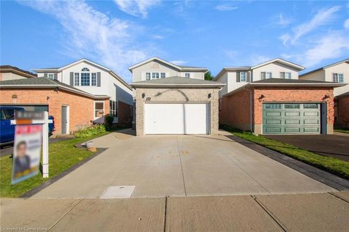 171 Resurrection Dr, Kitchener, ON, N2N3H1 | Card Image