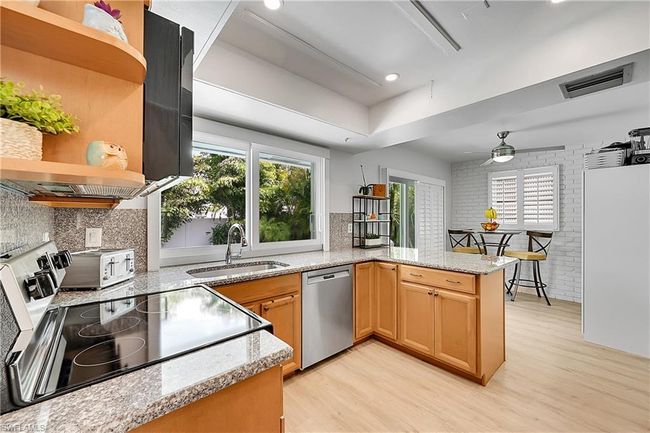 2133 Ne 63 Rd Ct, House other with 3 bedrooms, 2 bathrooms and 2 parking in Fort Lauderdale FL | Image 13