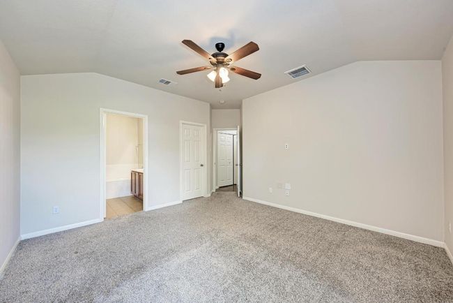 486 Nottingham Loop, House other with 3 bedrooms, 2 bathrooms and 4 parking in Kyle TX | Image 19