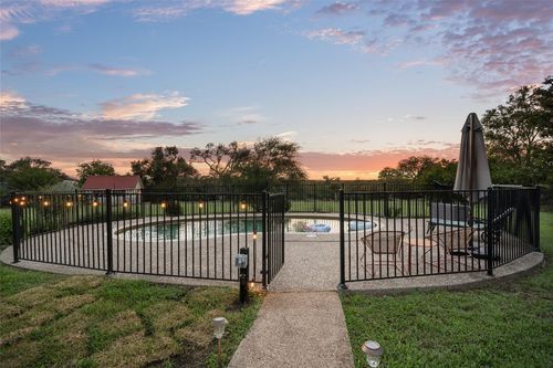 626 Canyon Rim Dr, Dripping Springs, TX, 78620-3914 | Card Image