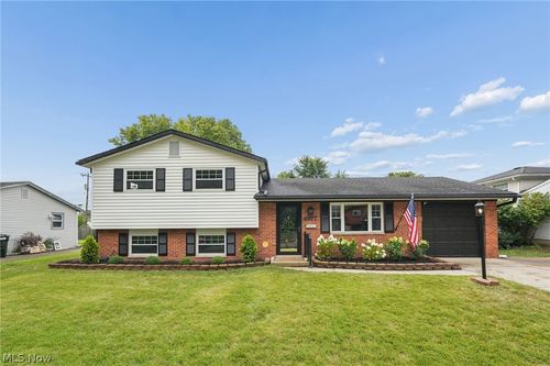 4977 Warminster Dr, Columbus, OH, 43232-5365 | Card Image