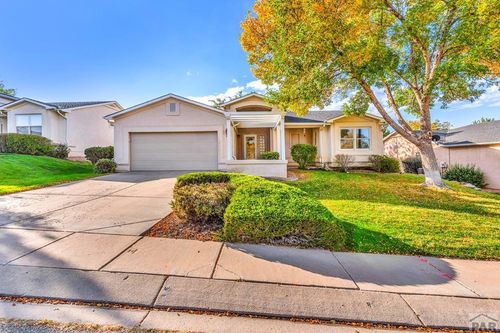6 Brave Eagle Ct, Pueblo, CO, 81001-1872 | Card Image