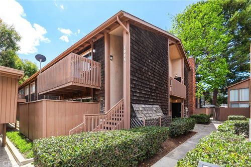 1094 Cabrillo Park, Santa Ana, CA, 92701 | Card Image