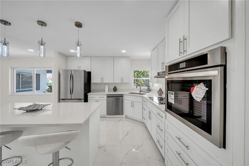 2106 E Tobago Cir, FORT MYERS, FL, 33905-2132 | Card Image