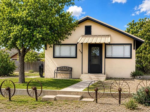 709 3rd St, Sanderson, TX, 79848-4503 | Card Image