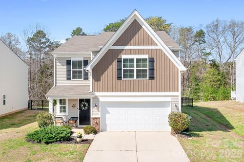 210 Silver Oak Cir, Rockwell, NC, 28138-8932 | Card Image