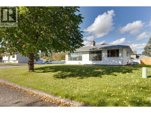 172 Parker Dr, Prince George, BC, V2M4S9 | Card Image