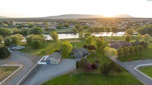 97218 N Northstar Prne, West Richland, WA, 99353 | Card Image