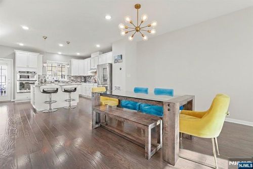 60 Truman Dr, Wood Ridge, NJ, 07075-2143 | Card Image