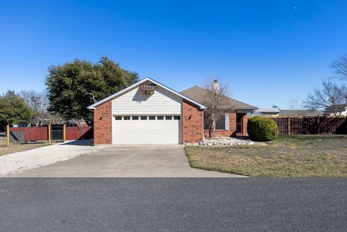 107 Bell Meadows Drive, Hutto, TX, 78634 | Card Image