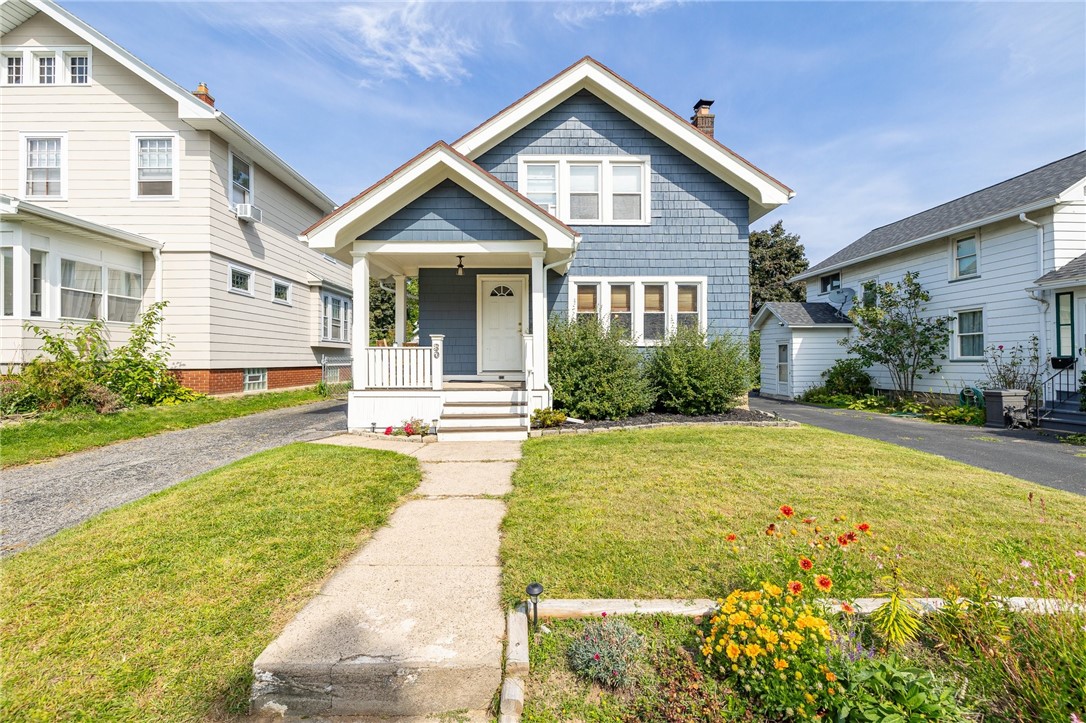 Falstaff Rd, Rochester, NY 14609