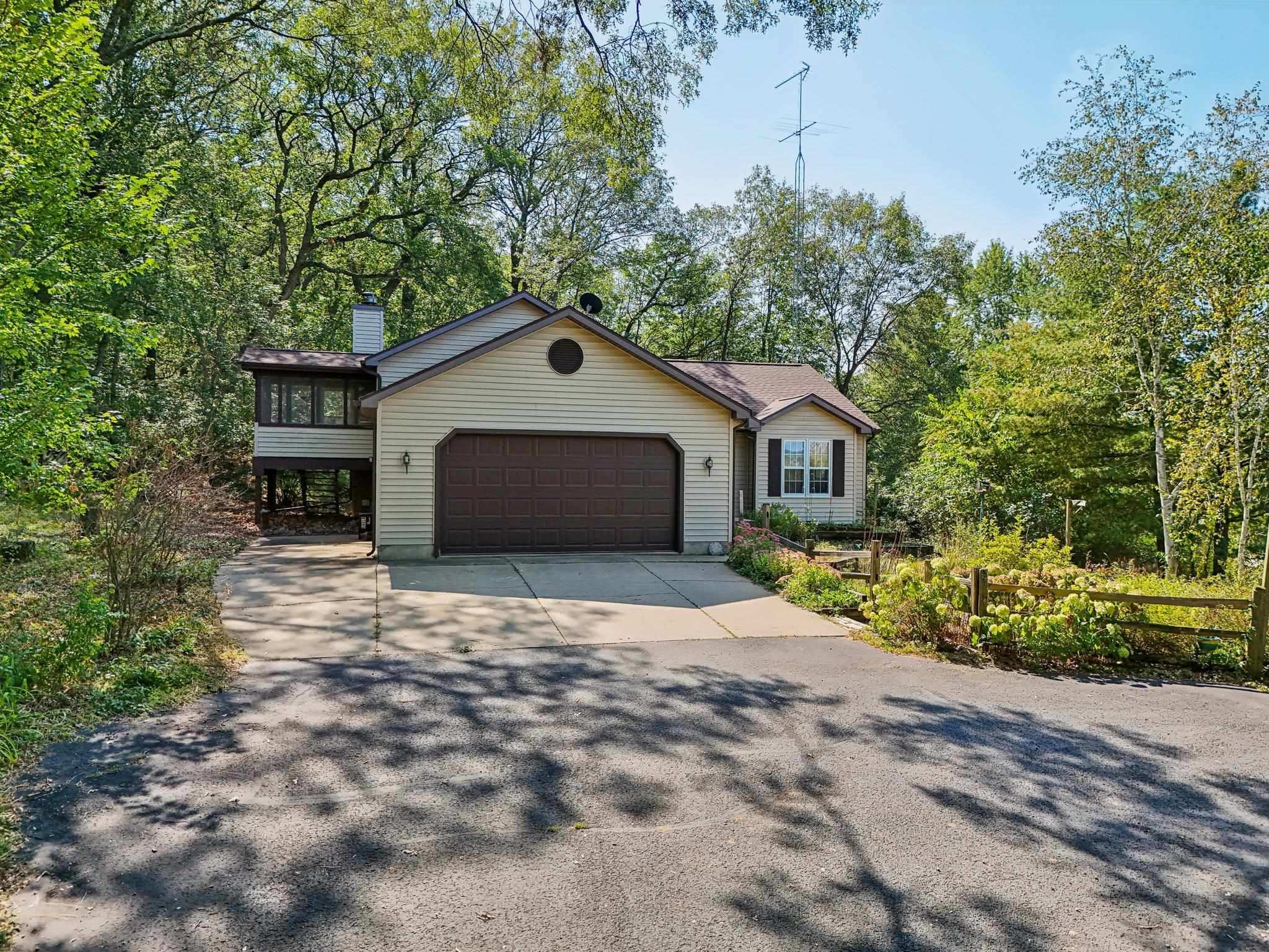 River Oaks Rd, Poynette, WI 53955