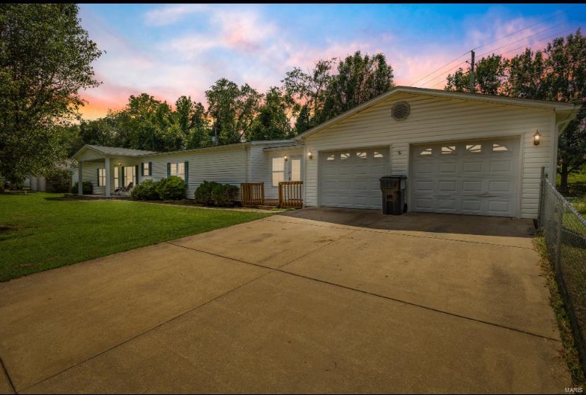 Simmental Ln, Potosi, MO 63664